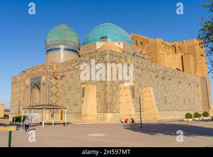 Mausolée de Khoja Ahmed Yasawi, XIVe siècle, principale attraction touristique pour les voyageurs et les visiteurs au Turkistan, Kazakhstan, Asie centrale Banque D'Images