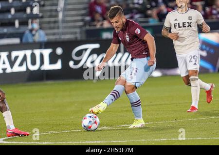 Denver, Colorado, États-Unis, 7 novembre 2021,Colorado Rapids Forward Diego Rubio #11 fait un passage pendant la première moitié au Dick’s Sporting Goods Park (photo Credit: Marty Jean-Louis) Credit: Marty Jean-Louis/Alay Live News Banque D'Images