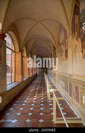 Asciano (si), Italie - 15 août 2021 : Abbaye de Monteoliveto Maggiore à l'intérieur, Asciano, Sienne, Toscane, Italie Banque D'Images