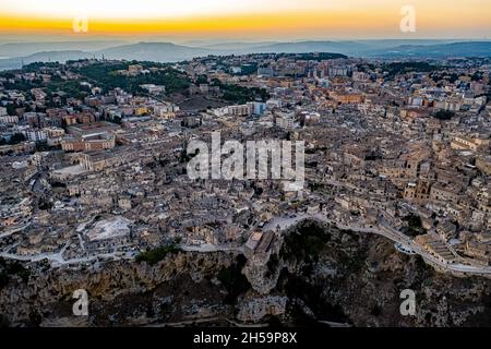 Matera en Italien aus der Luft | ville italienne Matera d'en haut Banque D'Images