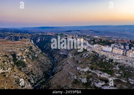 Matera en Italien aus der Luft | ville italienne Matera d'en haut Banque D'Images