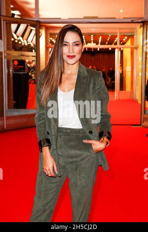 Berlin, Allemagne.08 novembre 2021.Amy Mußul arrive à la première du long métrage « My son » (sortie théâtrale le 18 novembre) à Kino International.Crédit : Gerald Matzka/dpa/Alay Live News Banque D'Images