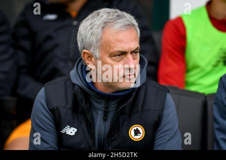 Stade Pier Luigi Penzo, Venise, Italie, 07 novembre 2021,Portrait de l'entraîneur principal de Roma Jose Mourinho pendant Venezia FC vs AS Roma - football italien S Banque D'Images