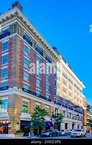 L'hôtel historique Battle House est photographié, le 6 novembre 2021, à Mobile, Alabama. Banque D'Images
