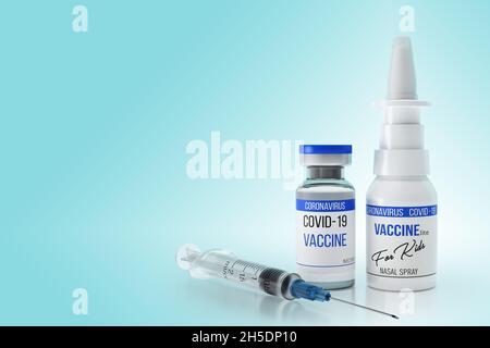 Un ensemble de vaccins contre le coronavirus pour les enfants et les adultes.Flacon d'injection avec seringue et vaporisateur nasal pour protéger contre le virus COVID-19.Station santé Copy Banque D'Images