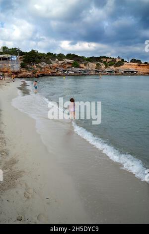 Plage de Cala Saona, Balearia Islands, Formentera, Espagne Banque D'Images