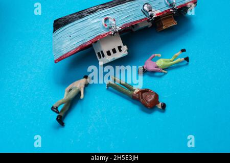 Modèle de l'ancien bateau à voile placé sur fond rose. Tir horizontal Banque D'Images