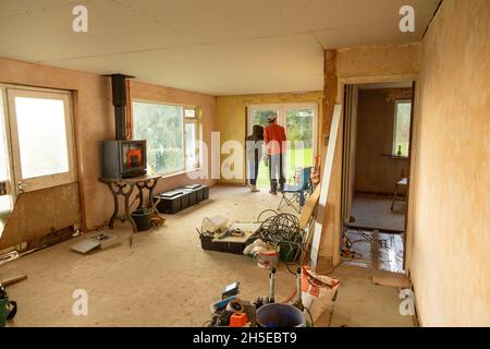 Chalet rural en cours de rénovation, High Bickington, Devon , Angleterre, Royaume-Uni. Banque D'Images