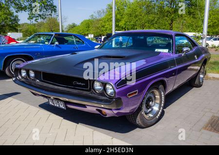 1970 Dodge Challenger sur le parking de Rosmalen, pays-Bas - 8 mai 2016 Banque D'Images