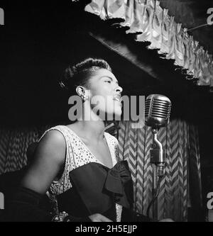 Billie Holiday - Downbeat New York - février 1947 Banque D'Images