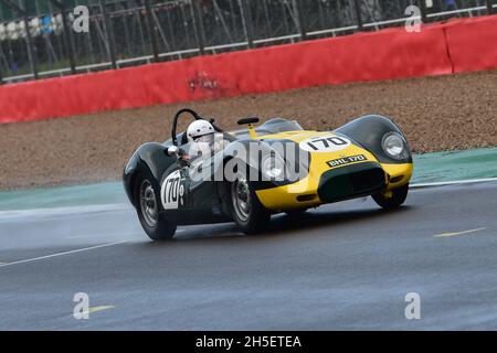 Peter Ratcliff, Lister Knobbly, RAC Woodcote Trophée pour les voitures de sport et certains coureurs de sport qui ont concouru après la Seconde Guerre mondiale jusqu'à la fin de 1955, et le S Banque D'Images