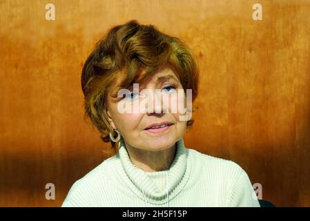 Télévision anglaise, film, comédienne de théâtre Prunella Scales Pru Scales.Connu pour ses séjours sur les canaux et pour jouer à la femme de Basil dans les Fawlty Towers.La victime d'Alzheimer Banque D'Images