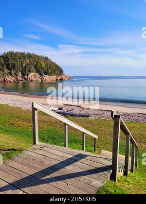 Photo verticale de Black Brook Cove Beach.Cabot Trail au Cap-Breton.Nouvelle-Écosse, Canada. Banque D'Images