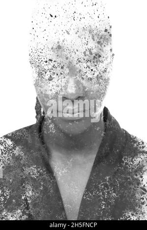 Portrait noir et blanc d'une femme combiné à des éclaboussures d'encre noire.Peinture. Banque D'Images