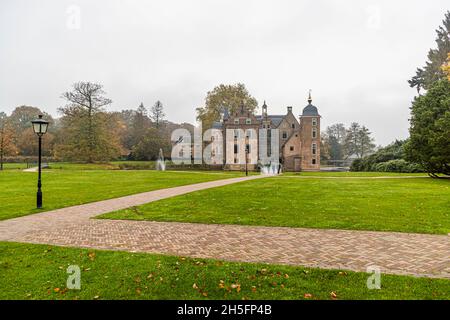 Le château de Ruurlo est un bâtiment classé dans la province de Gelderland, à l'est de la Hollande.Ruurlo, pays-Bas Banque D'Images