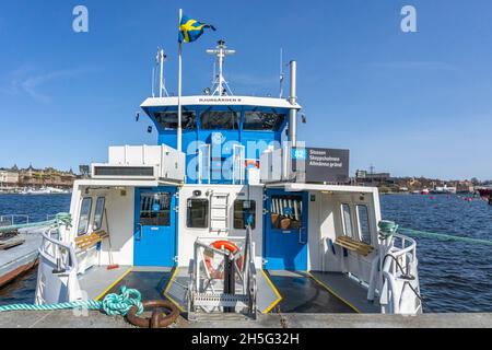 Stockholm, Suède - 17 avril 2021 : une partie de l'entrée des passagers sur le ferry de la circulation locale de Stockholm W Banque D'Images