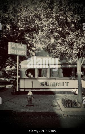 Petit déjeuner au Summit Diner à Summit, New Jersey, Etats-Unis. Banque D'Images