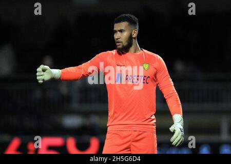 High Wycombe, Royaume-Uni.09ème novembre 2021.Ellery Balacombe, gardien de Burton Albion en action pendant le match.Trophée EFL, match des trophées de Papa John's, Wycombe Wanderers et Burton Albion au stade Adams Park à High Wycombe, Buckinghamshire, le mardi 9 novembre 2021. Cette image ne peut être utilisée qu'à des fins éditoriales.Utilisation éditoriale uniquement, licence requise pour une utilisation commerciale.Aucune utilisation dans les Paris, les jeux ou les publications d'un seul club/ligue/joueur. photo par Steffan Bowen/Andrew Orchard sports photographie/Alay Live news crédit: Andrew Orchard sports photographie/Alay Live News Banque D'Images