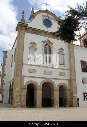 Église et couvent de notre-Dame de grâce, Torres Vedras, Portugal Banque D'Images