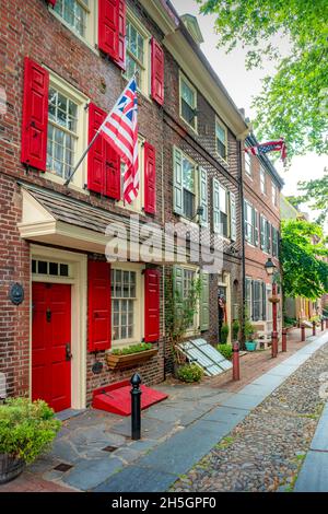 Elfreth's Alley une rue historique dans le quartier de la vieille ville de Philadelphie, Pennsylvanie, États-Unis Banque D'Images