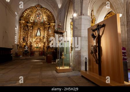 Main Nave du Museo Comarcal de Arte Sacro, Peñafiel, Espagne. Banque D'Images