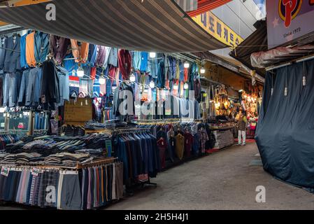 Marché de Namdaemun vaste marché traditionnel à Séoul, Corée du Sud, le 25 septembre 2021 Banque D'Images