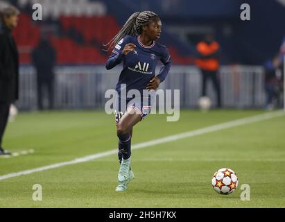 Paris, France.Novembre 9 2021, Aminata DIALLO du PSG en action pendant la Ligue des champions de l'UEFA, jour 3, match entre Paris Saint-Germain et Real Madrid le 9 2021 novembre au stade du Parc des Princes à Paris, France.Photo de Loic Baratoux/ABACAPRESS.COM Banque D'Images