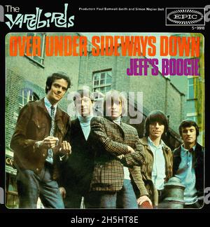 Couverture d'un seul record vintage - 1966 - Yardbirds, le -au-dessus sous latéralement vers le bas - G Banque D'Images