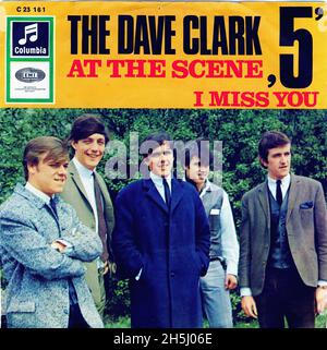 Couverture de disque unique vintage - Dave Clark Five, le - à la scène - D - 1966 Banque D'Images