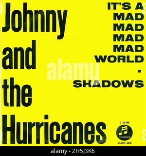 Couverture du record unique vintage - Johnny & The Hurricanes - c'est Un Mad Mad Mad World - D - 1965 Banque D'Images