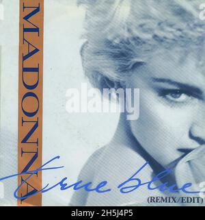 Couverture du disque unique vintage - Madonna - True Blue - D - 1986 02 Banque D'Images