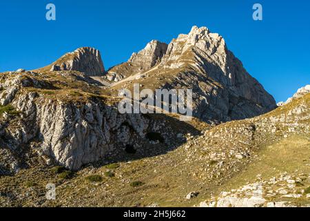 Bobotov Kuk, höchster Berg Montenegros, Durmitor Nationalpark, Žabljak, Monténégro,Europa | la montagne Bobotov Kuk, le point culminant de Durmitor Nationa Banque D'Images