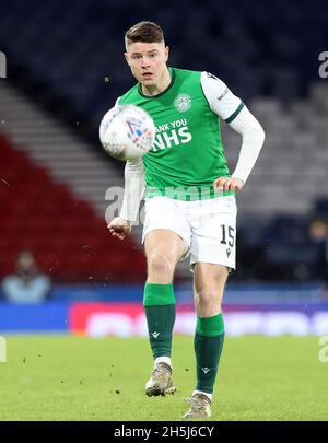 Photo du dossier datée du 23-01-2021 de Kevin Nisbet de Hibernian pendant le match de finale de la coupe Betfred à Hampden Park, Glasgow.L'attaquant écossais Kevin Nisbet ne s'inquiète pas de son creux dans la forme car il cible un but contre la Moldavie pour le remettre sur la bonne voie et sceller un match de la coupe du monde.Date de publication : le mercredi 10 novembre 2021. Banque D'Images