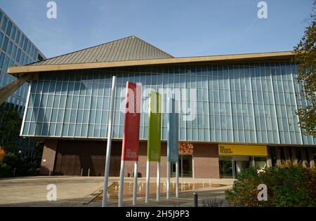 Le Design Museum sur Kensington High Street, West London. Banque D'Images