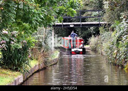 Paddle Boarding sur le canal de Llangollen Banque D'Images