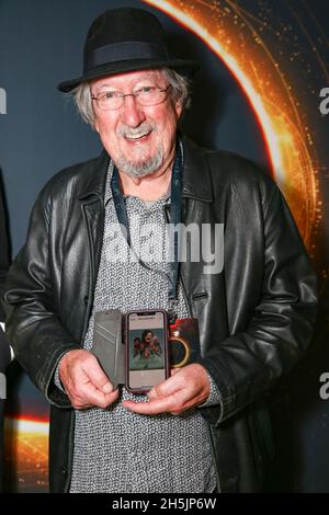 10 novembre 2021 : MICHAEL CATON assiste à la première de « dune » à Sydney aux cinémas George Street le 10 novembre 2021 à Sydney, Nouvelle-Galles du Sud, Australie (image de crédit : © Christopher Khoury/Agence de presse australienne via ZUMA Wire) Banque D'Images