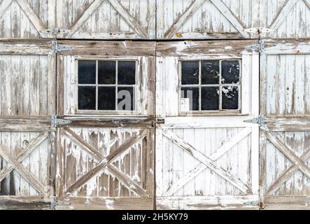 ensemble de vieilles portes de grange Banque D'Images