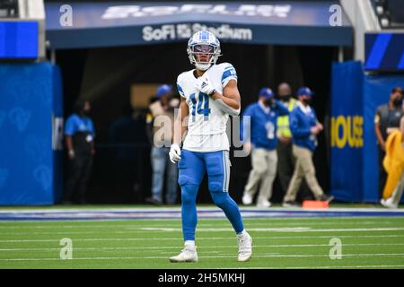 Amon-Ra St. Brown, grand receveur des Detroit Lions (14), lors d'un match de la NFL contre les Los Angeles Rams, le dimanche 24 octobre 2021, à Los Angeles.Les Rams de Banque D'Images