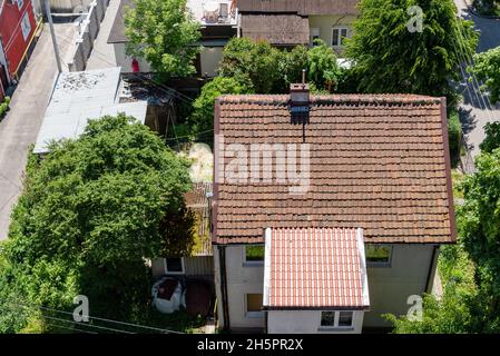 Zelenogradsk, Russie juin 2021 Un magnifique paysage urbain qui peut être vu depuis le pont d'observation de la tour d'eau dans le centre-ville. Banque D'Images