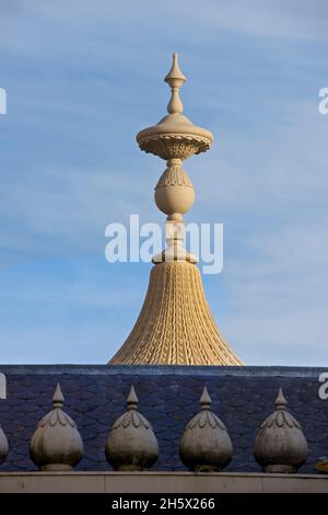 Période géorgienne très ornée, toit d'inspiration indienne du Royal Pavilion de Brighton.Brighton, East Sussex, Angleterre, Royaume-Uni.Indo-Saracenic Revival. Banque D'Images