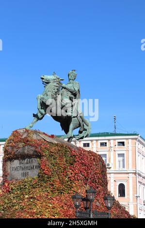 Statue équestre de Bohdan Khmelnytsky à Kiev Banque D'Images