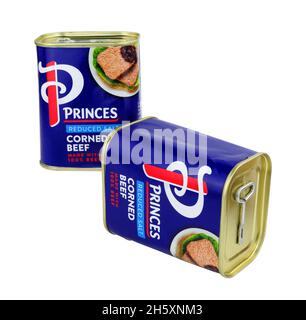 Princes 349 g de bœuf en conserve à corned salé réduit Banque D'Images