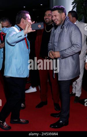 Ciudad de México, 10Nov2021 .- Expo Santa Fe Premios de la radio 2021, evento que reconnaissance a lo mejor de la música regional mexicana, y que se celea por primera vez en México.Fotos: Francisco Morales/DAMMPHOTO Banque D'Images