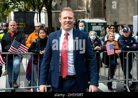 New York, États-Unis.11 novembre 2021.Andrew Giuliani participe au défilé de la fête des anciens combattants à New York.Crédit : SOPA Images Limited/Alamy Live News Banque D'Images