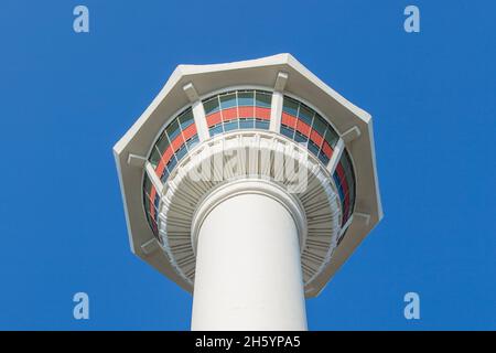 Busan, Corée du Sud - 28 novembre 2015 : la partie supérieure de la Tour Busan. Banque D'Images