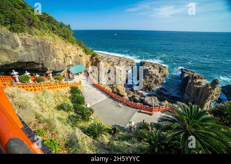 Sanctuaire Udo, situé sur la côte de Nichinan, au sud de la ville de Miyazaki, au Japon Banque D'Images