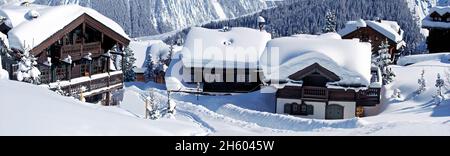 FRANCE, SAVOIE ( 73 ), COURCHEVEL, LE DOMAINE SKIABLE DE 3 VALLEES, CHALETS DE COURCHEVEL 1850 Banque D'Images