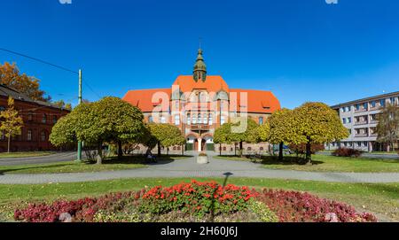 Une photo de l'hôtel de ville de Vítkovice. Banque D'Images