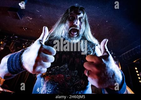 Copenhague, Danemark.11 novembre 2021.Le groupe britannique de métaux lourds Orange Goblin joue un concert en direct à LA BÊTA de Copenhague.Ici, le chanteur Ben Ward est vu en direct sur scène.(Crédit photo : Gonzales photo/Alamy Live News Banque D'Images