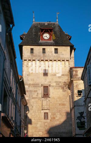 La tour de l'horloge (XVe siècle), Saint Jean d'Angely, Saintonge, Charente-Maritime (17), région Nouvelle-Aquitaine,France Banque D'Images